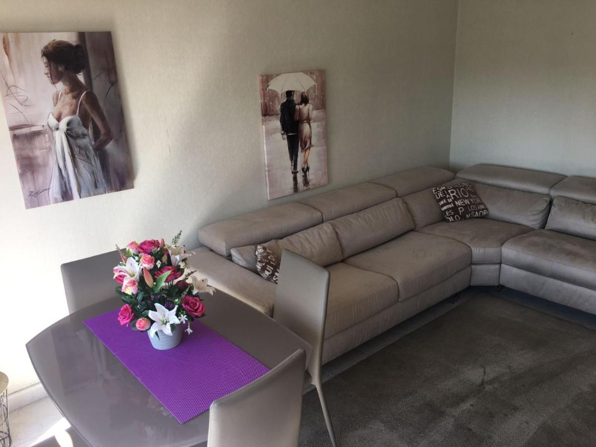 Superbe Appartement 3 Pieces Vue Mer Dans Une Residence Arboree 5 Min De La Mer Nice Exterior photo